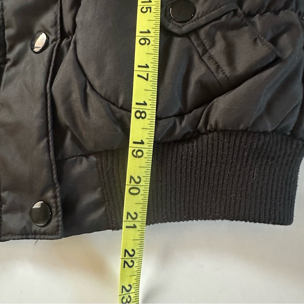 VTG Ashley Black Puffer Vest-Small-Faux Fur Hoodie-Streetwear Y2K Grunge - Picture 8 of 9